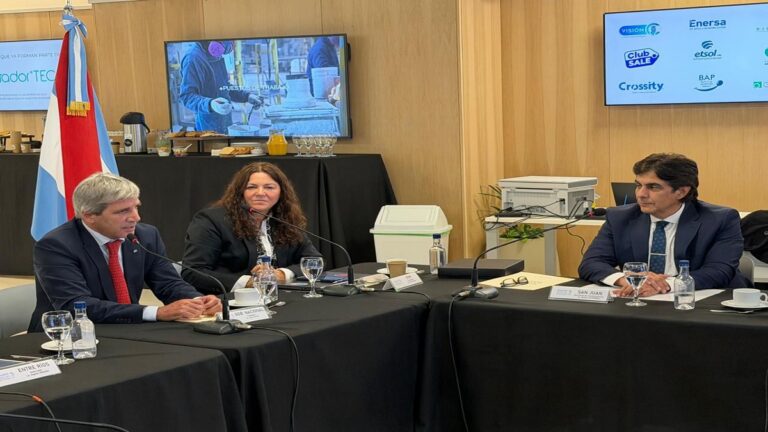 Con la presencia de Caputo, el ministro Gutiérrez participó del Consejo Federal de Responsabilidad Fiscal